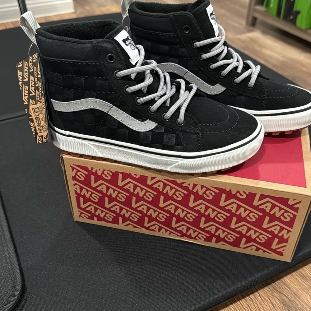 NWT Vans Sk8-Hi Made For The Elements Insulated Sz 3 Youth